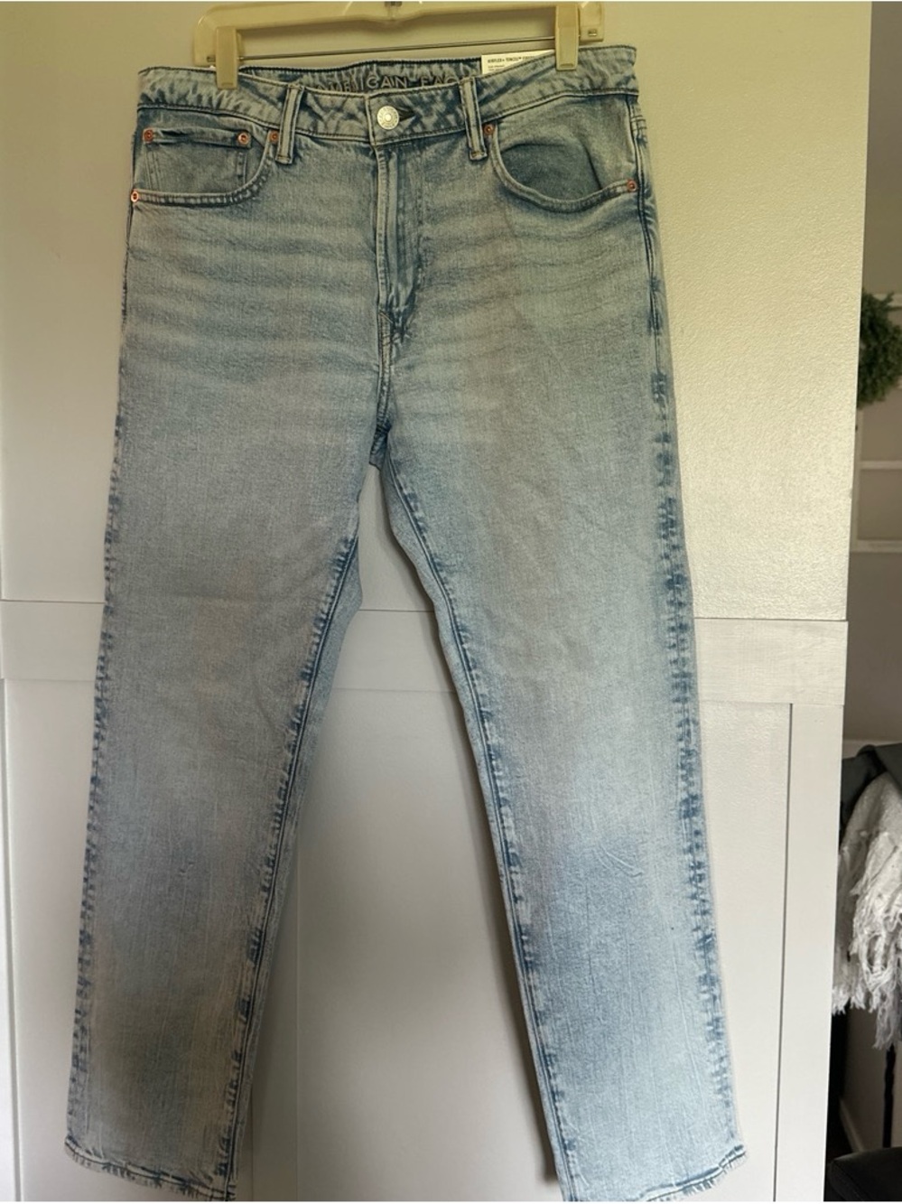 American Eagle NWT Men's Light Wash Blue Jeans